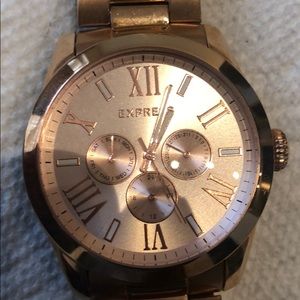 Gold Express luxury men’s watch.